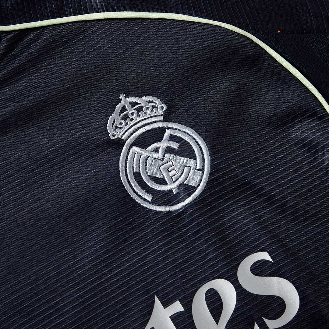 VALVERDE #8 Real Madrid Extérieur Maillot 2025/26